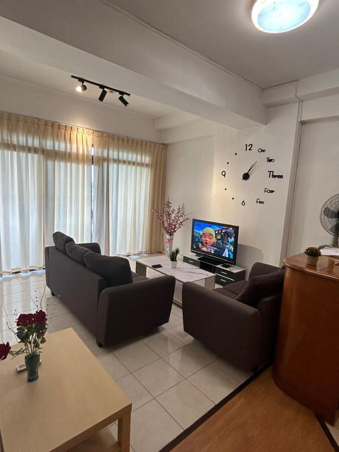 Riverbank Suites Waterfront 507 Kuching Luaran gambar